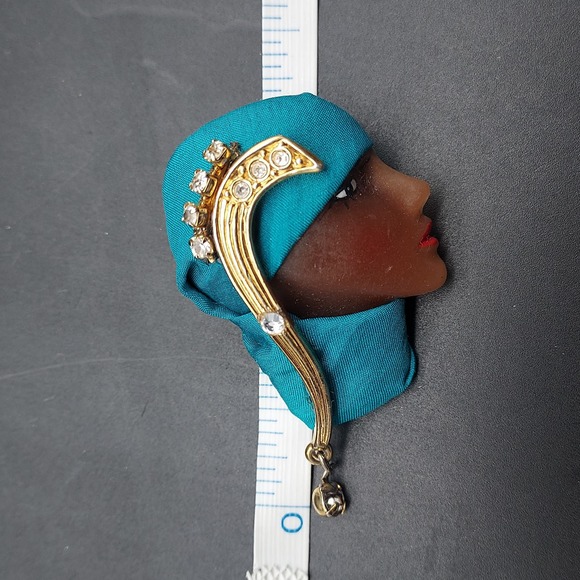 Lady Face Head Brooch Artisan Handcrafted Linda Rosshirt - Picture 5 of 6